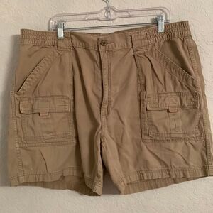 St.John’s Bay Cotton Cargo Tan Shorts Size 42